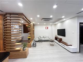 Căn hộ hl 111m được thiết kế thành 3pn. đầy đủ nội thất mới đẹp vào ở ngay. giá 8tỷ