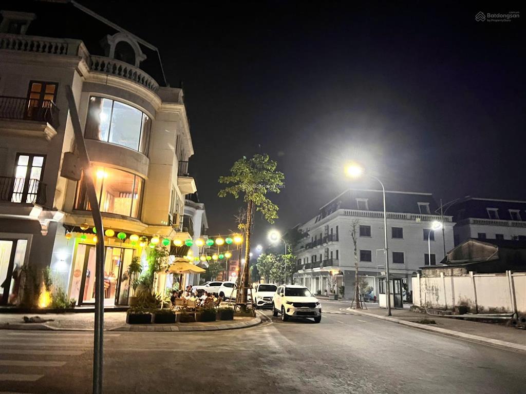 Bán nhà góc khu vincom cẩm phả 165m2 đất 2 mặt đều thoáng giá 6,x tỷ chính chủ không qua môi giới