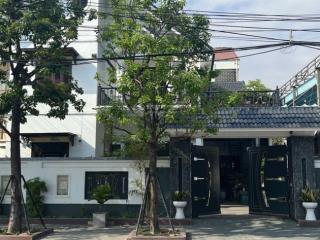 Biệt thự 5 phòng ngủ mặt đường 30m đẹp nhất khu bến do cẩm phả  0976 758 ***