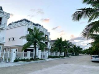Biệt thự view biển paradise tuần châu sở hữu lâu dài giá 31 tỷ cả nhà và đất