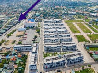 Cần bán gấp 400m2 đất mặt đường ql18a đối diện vincom giá ngộp 3x/m2 0976 758 ***