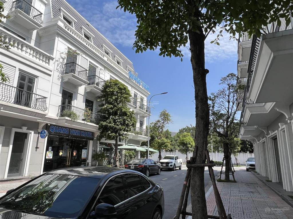 Bán cắt lỗ shophouse khu vincom từ 3,6 tỷ sổ đỏ công chứng ngay  0976 758 ***