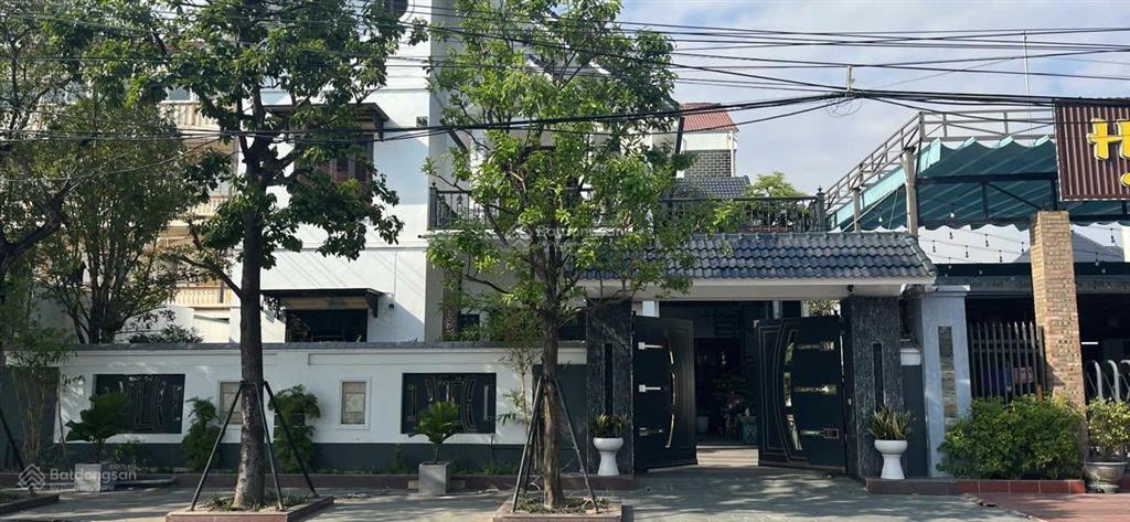 Biệt thự 5 phòng ngủ mặt đường 30m đẹp khu bến do cẩm phả  0976 758 ***