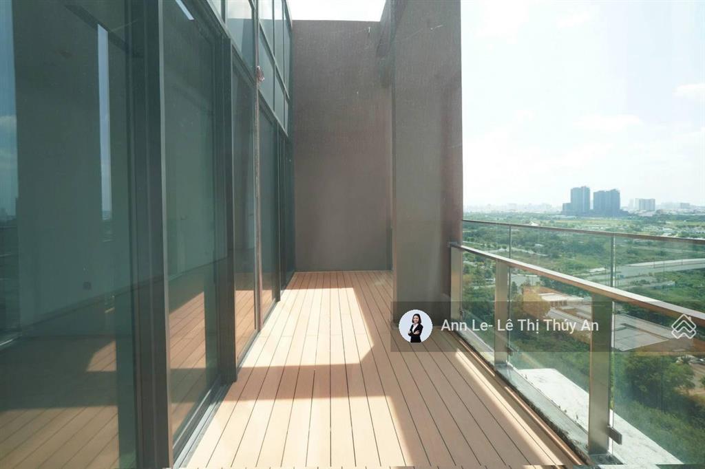 Penthouse the river thủ thiêm. cần bán gấp nhà nội thất cơ bản. một trong số ít 1 căn