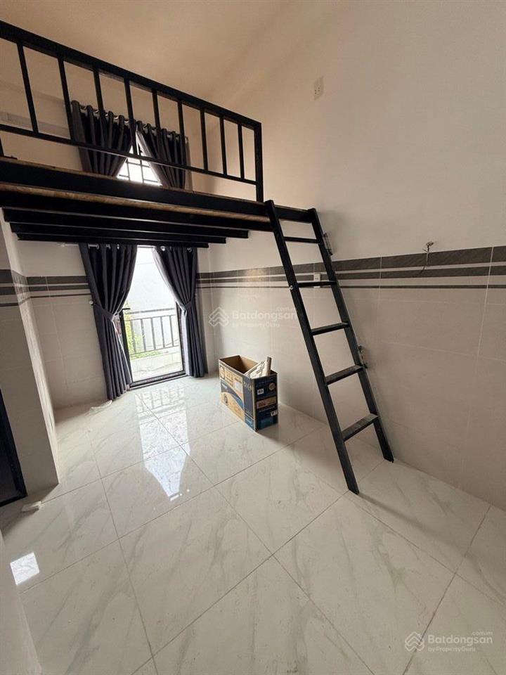 Mt đương 475  đỗ xuân hợp  chdv mặt tiền 22p , pccc, ngang 6.82m .thu nhập sẵn.