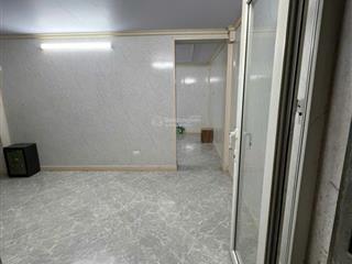 Cho thuê nhà riêng 25m2 giá 6 triệu tại số 1 ngách 1 tập thể tầng 1 z 7 tạ quang bửu, view đẹp