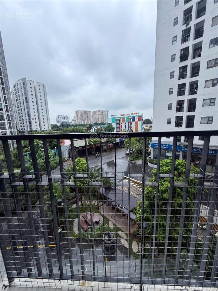 Hiếm  6 tỷ căn 2pn + 1 85m2 cc le grand jardin sài đồng, sổ đỏ sẵn, nhà mới.  0969 512 ***