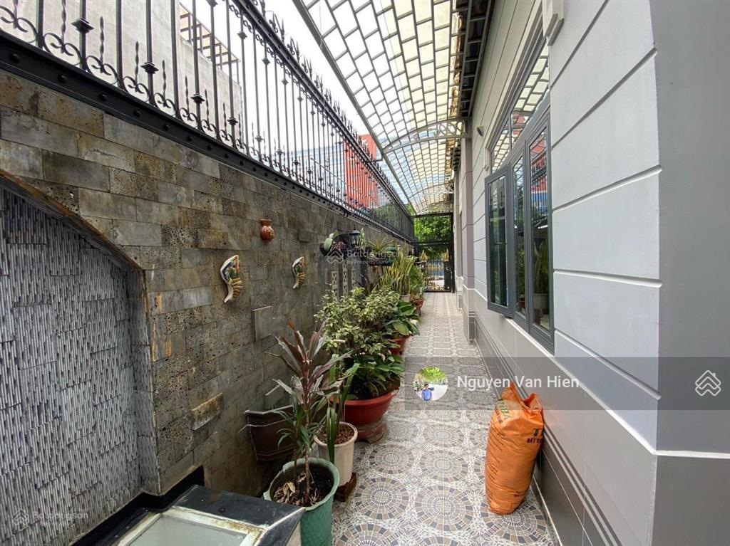 Bán biệt thự 4 tầng có hầm thang máy rộng khu him lam tân hưng q7 diện tích 10x20m giá bán 56 tỷ