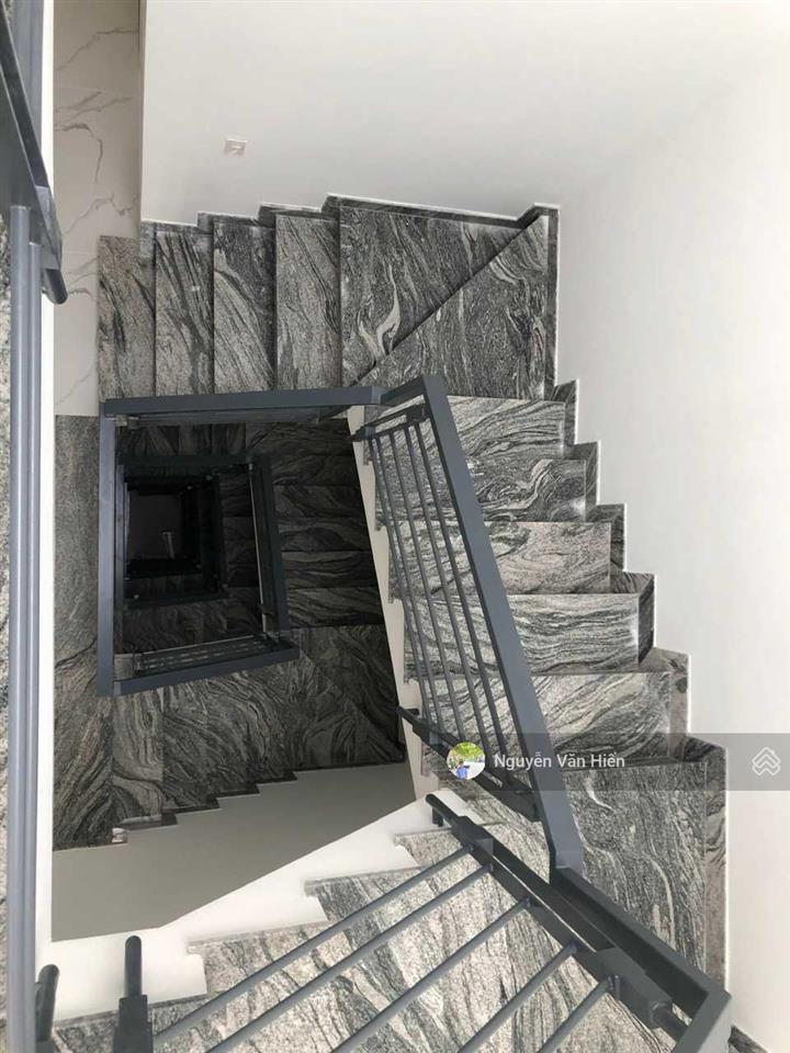 Bán nhà 5x20m gồm hầm và 3 tầng khu him lam quận 7 có thang máy giá bán 27 tỷ còn bớt cho khách