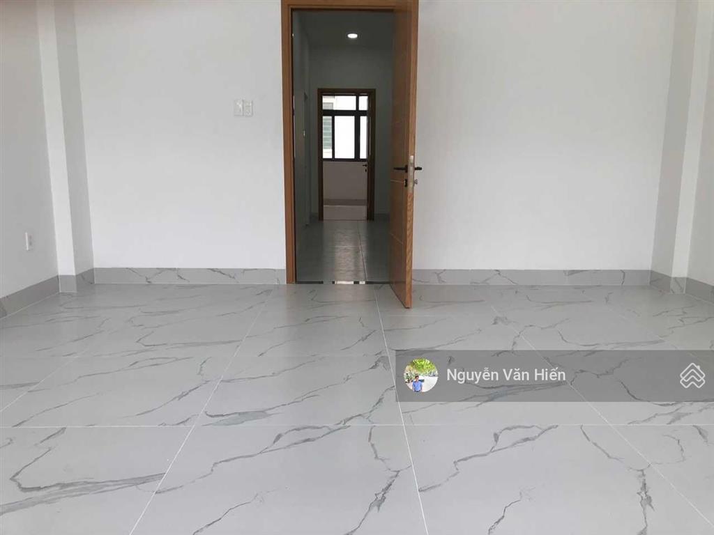 Bán nhà 5x20m gồm hầm và 3 tầng khu him lam quận 7 có thang máy giá bán 27 tỷ còn bớt cho khách