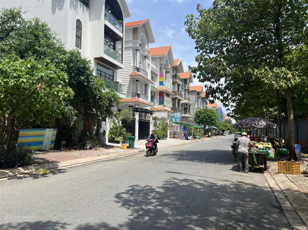 Bán nhà mặt tiền nguyễn thị thập khu him lam q7 dt 5x20m hầm 4,5 tầng. giá 45 tỷ