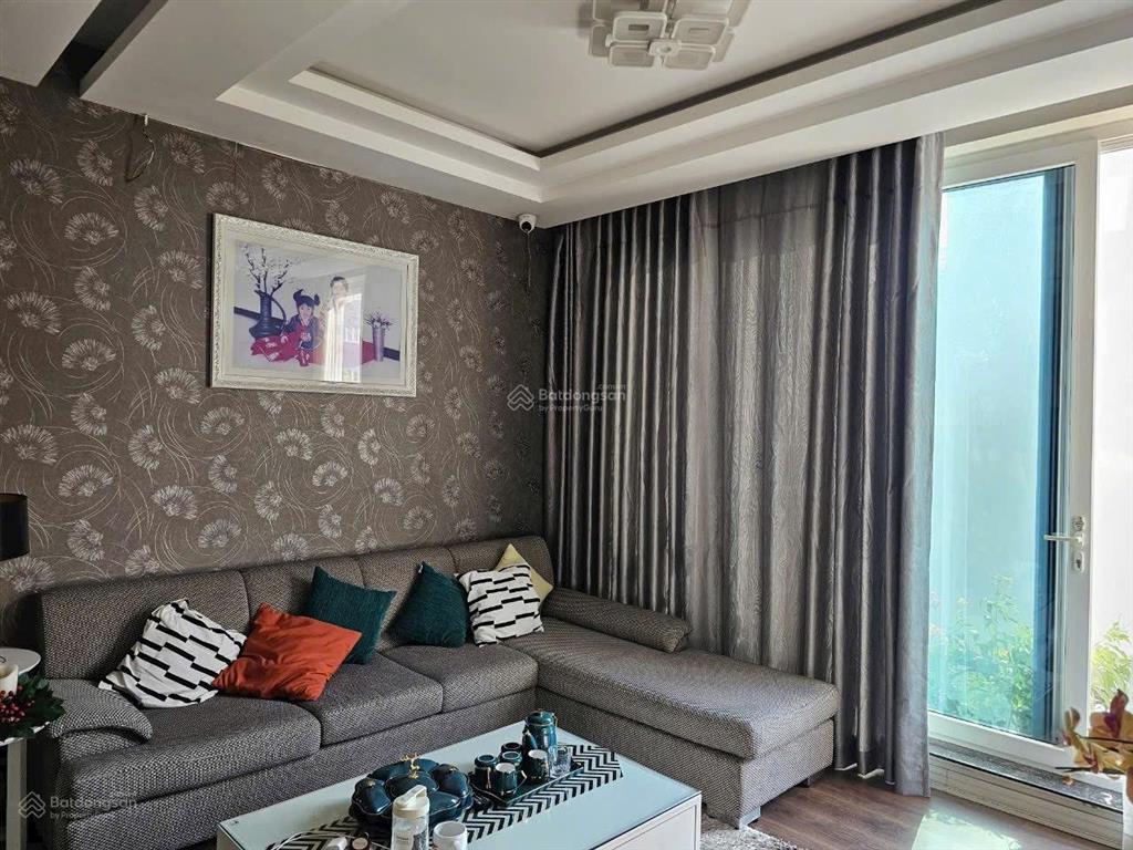 Bán biệt thự đường 16m kdc him lam tân hưng q7 dt 10x20m hầm, trệt, 2,5 lầu có thang máy giá 57 tỷ