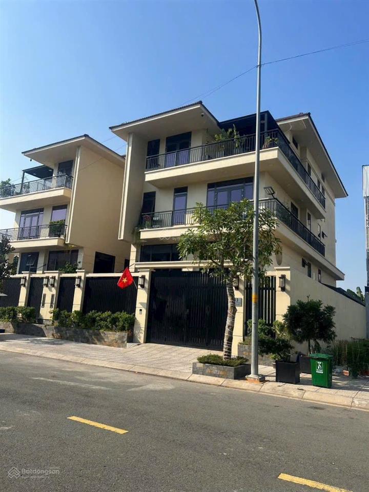 Bán đất khu nhà ở và nghỉ ngơi giải trí tân phong ngay siêu thị vivo q7, dt 250m2 giá 29,5 tỷ