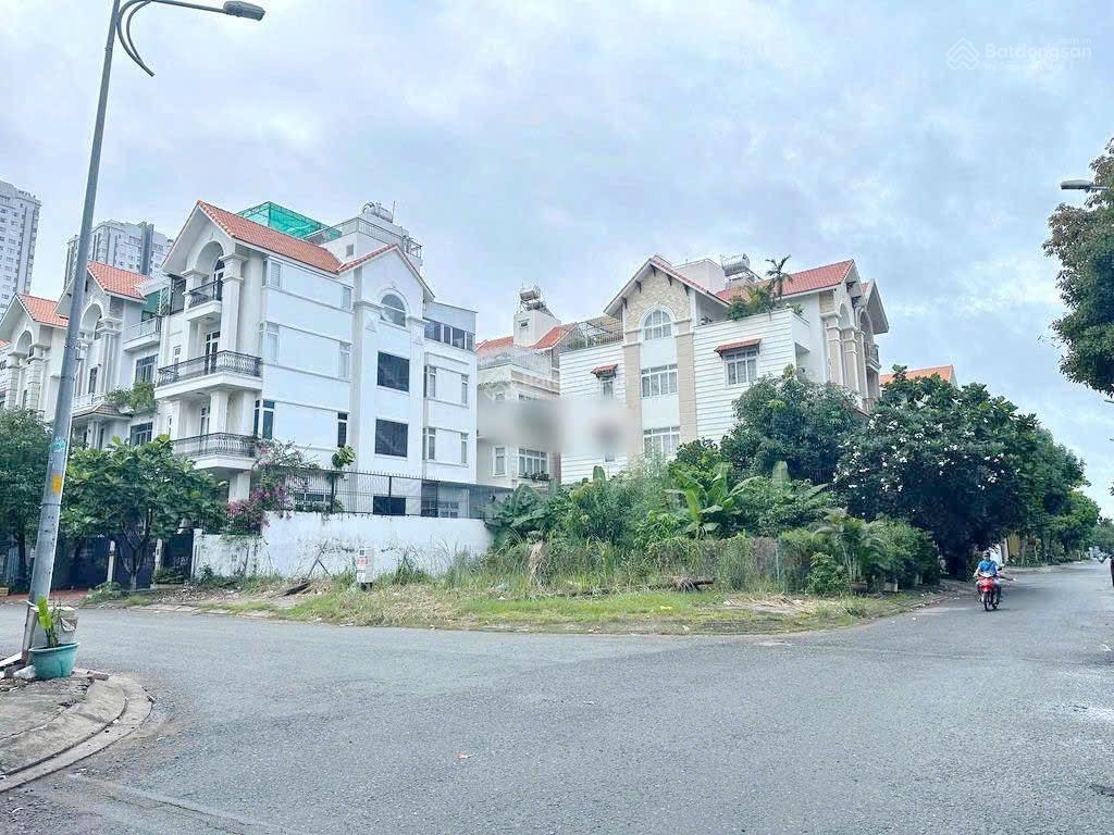 Bán đất biệt thự khu him lam, quận 7, đường số 6, đối diện trường học vstar, đường 16m, giá 35 tỷ