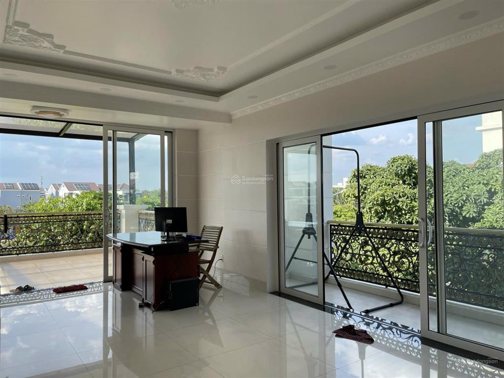 Bán bt đường số 2 khu nam phú trần trọng cung dt 12x22 cn 248,2m2 trệt 2 lầu, 4pn,4wc giá 58 tỷ