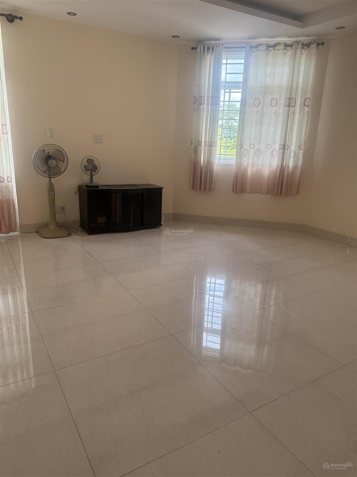 Bán nhà 46 đường 20 khu him lam quận 7, diện tích 7,5x20 căn góc đối diện công viên giá 40 tỷ