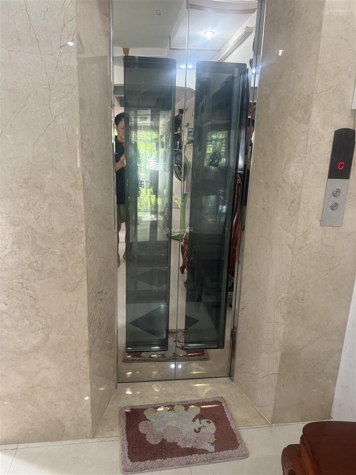 Bán nhà 46 đường 20 khu him lam quận 7, diện tích 7,5x20 căn góc đối diện công viên giá 40 tỷ