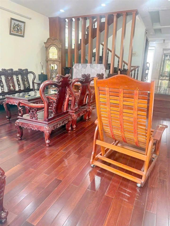 Bán nhà 46 đường 20 khu him lam quận 7, diện tích 7,5x20 căn góc đối diện công viên giá 40 tỷ