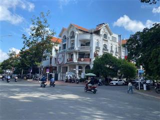 Cho thuê nhà nguyên căn 8486 nguyễn thị thập him lam dt 20 x 20 hầm 4 tầng giá 390tr/tháng