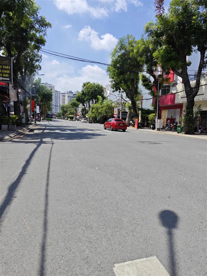 Cho thuê nhà đường 65 khu tân quy đông, p. tân phong dt 6x15m trệt 2 lầu st, 6pn đường lớn giá 65tr