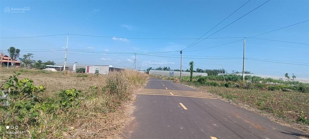 Gđ cần bán lô đất thổ cư gần đường 997 kcn đất đỏ