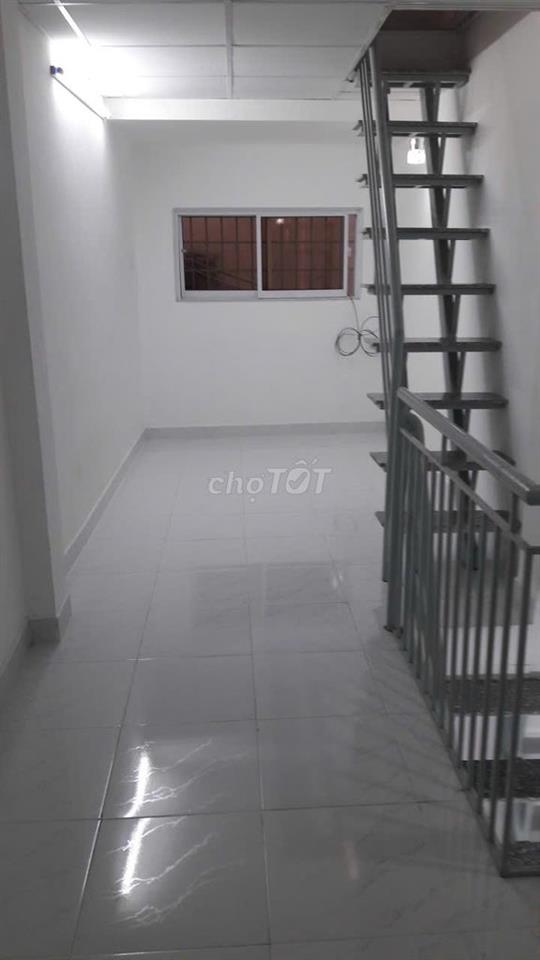 Bán nhà 1 Trệt 2 lầu, 15m², quận Phú Nhuận (P. Đức Nhuận), hẻm ba gác