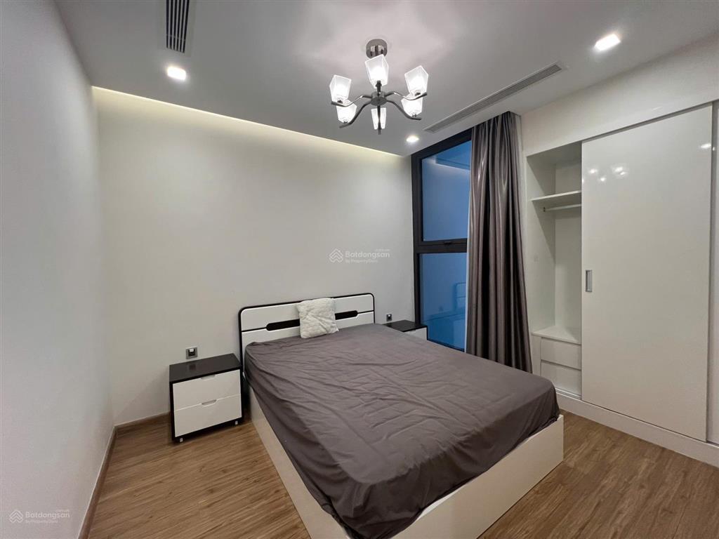Cho thuê căn hộ 2 pn 2wc 80m2, 24 triệu vnd tại vinhomes metropolis  liễu giai, ba đình, hà nội