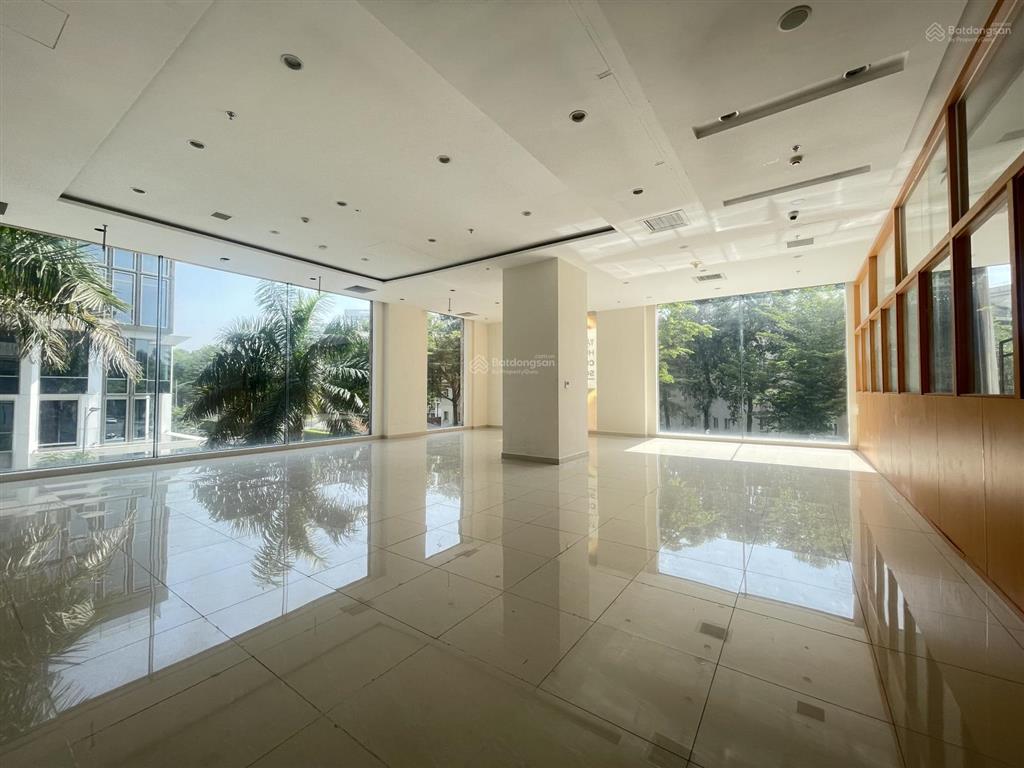 Cho thuê sàn văn phòng diện tích 285m2 tại phú mỹ hưng  q7, hoàn thiện cơ bản, bàn giao ngay