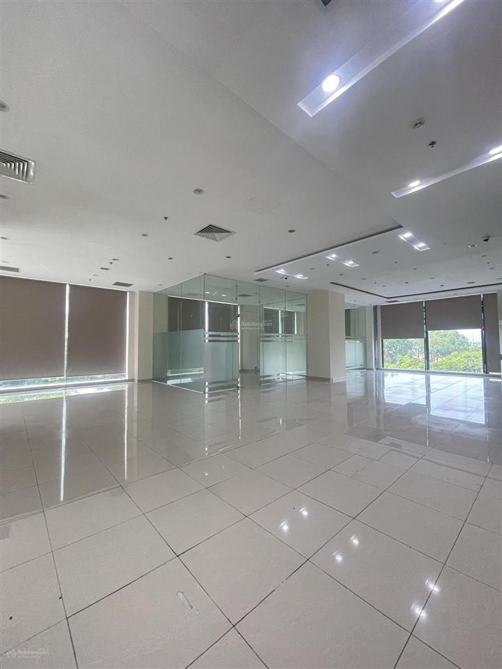 Cho thuê sàn văn phòng diện tích 285m2 tại phú mỹ hưng  q7, hoàn thiện cơ bản, bàn giao ngay