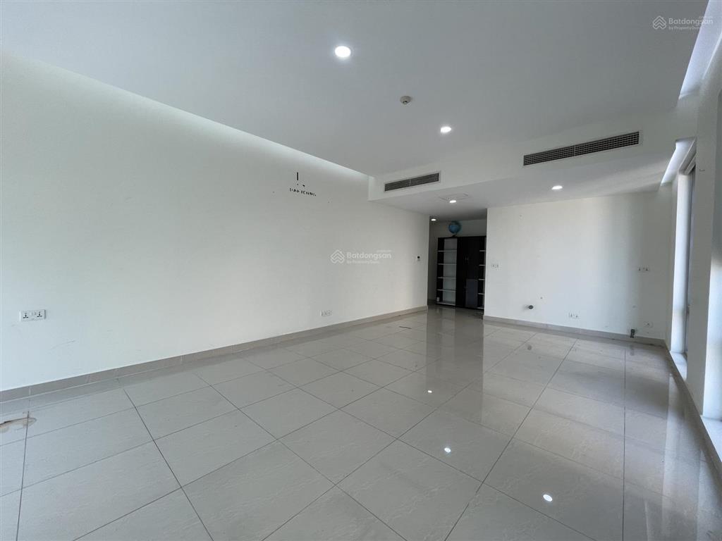 Cho thuê văn phòng phú mỹ hưng 73m2, giá 25 triệu căn góc 2 view nhận vp ngay.  0937 379 ***