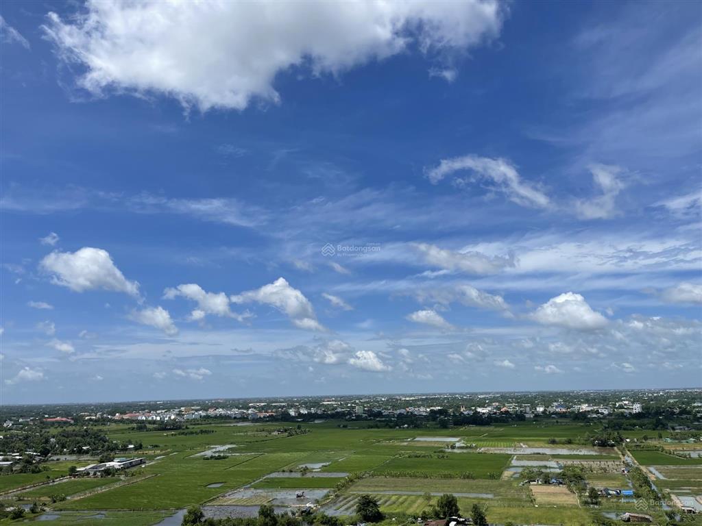 Bán căn góc mặt tiền nguyễn văn linh hqc plaza giá 1,370tr 69m2  2pn  2wc, sẵn nhà dọn vào ở ngay