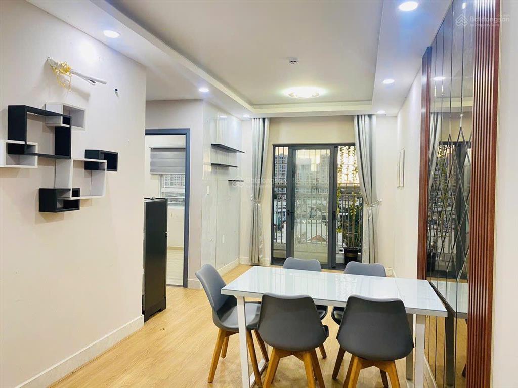 Cho thuê căn hộ quận 2, 2pn  2wc giá 9,8triệu/ tháng, full nội thất nhận nhà ở ngay.  0937 379 ***
