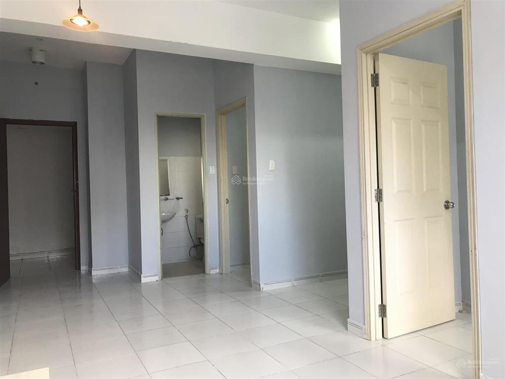 Bán căn 55m2 hqc plaza giá 1,47 tỷ, tầng trung sổ hồng sang tên ngay.  0937 379 ***