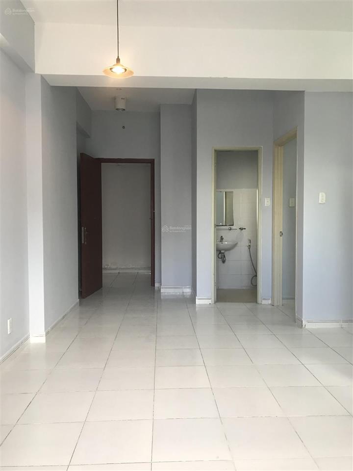 Bán căn 55m2 hqc plaza giá 1,47 tỷ, tầng trung sổ hồng sang tên ngay.  0937 379 ***