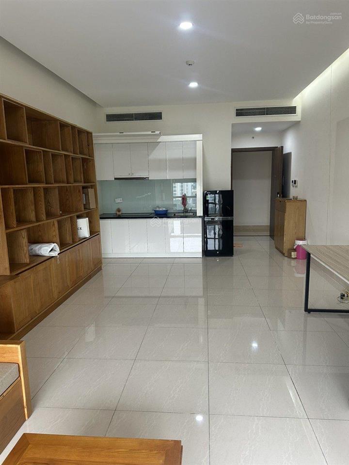 Cho thuê officetel phú mỹ hưng  q7, giá 15 triệu có thể ở và làm văn phòng.  0937 379 ***