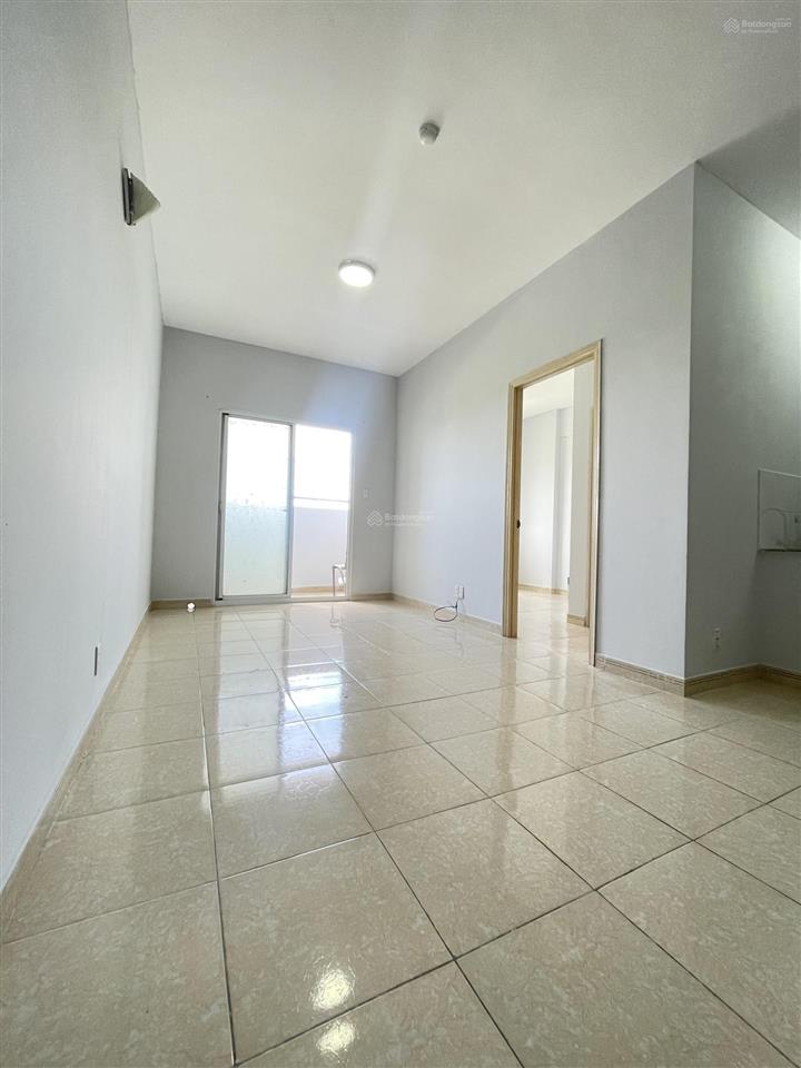 Bán căn hộ hqc plaza giá chỉ 1,3 tỷ, 62m22pn  2wc, nhà trống nhận nhà ở ngay.  0937 379 ***