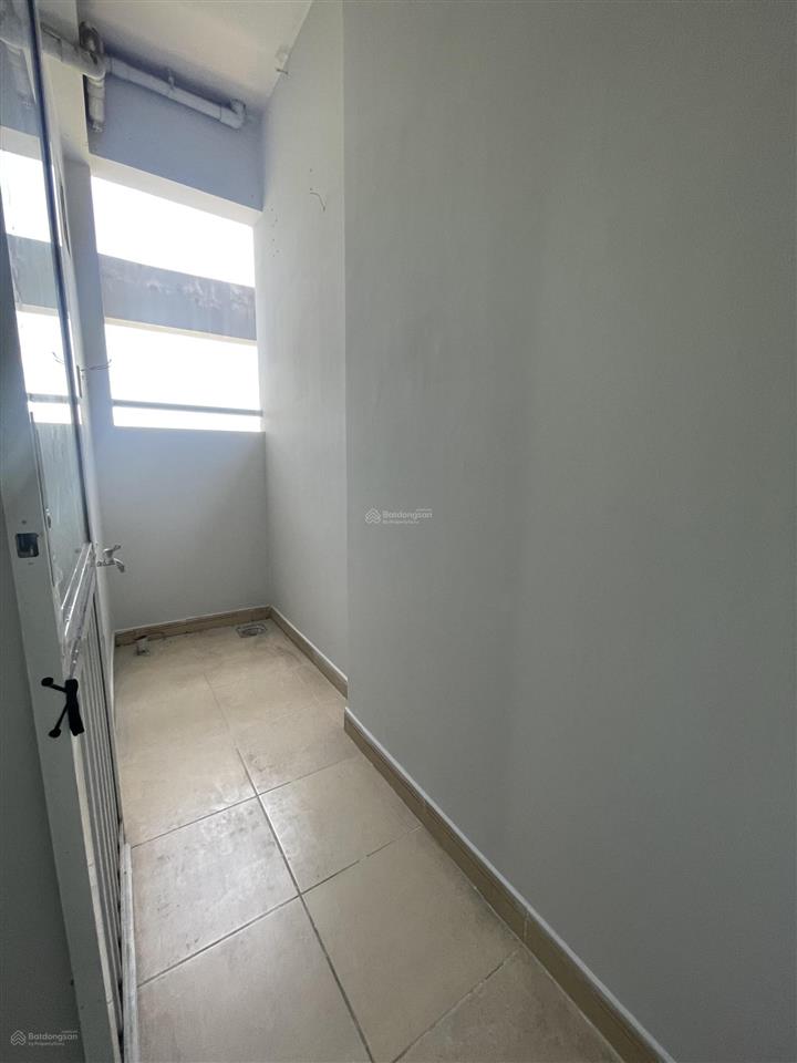 Bán căn hộ hqc plaza giá chỉ 1,3 tỷ, 62m22pn  2wc, nhà trống nhận nhà ở ngay.  0937 379 ***