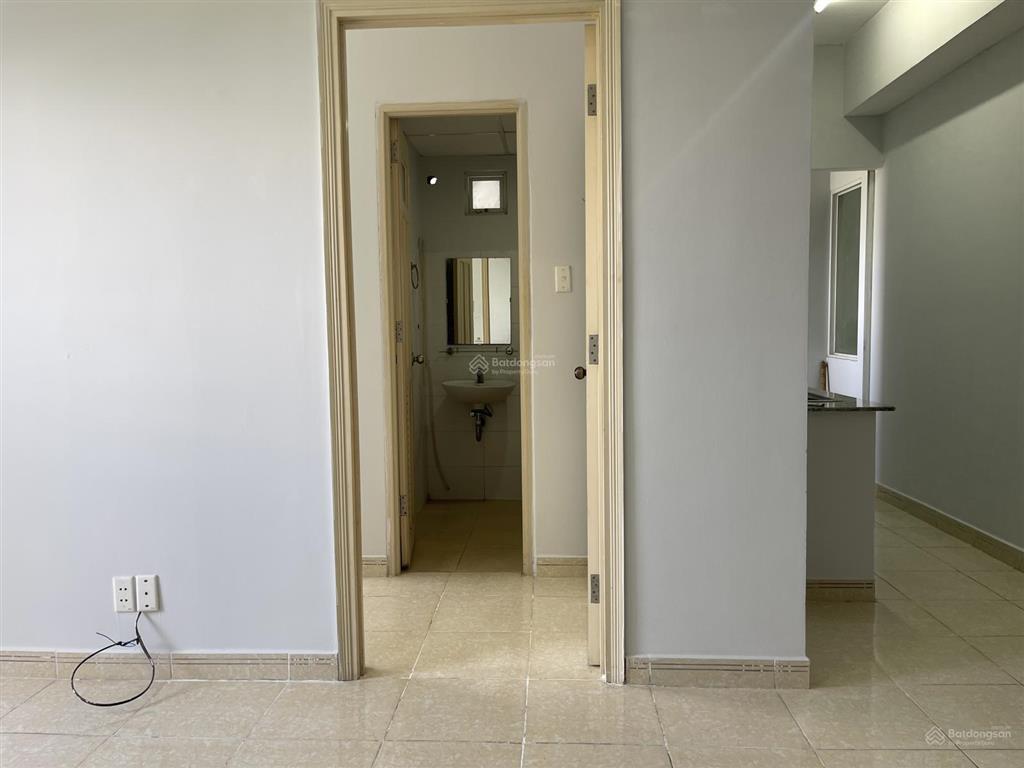 Bán căn hộ hqc plaza giá chỉ 1,3 tỷ, 62m22pn  2wc, nhà trống nhận nhà ở ngay.  0937 379 ***