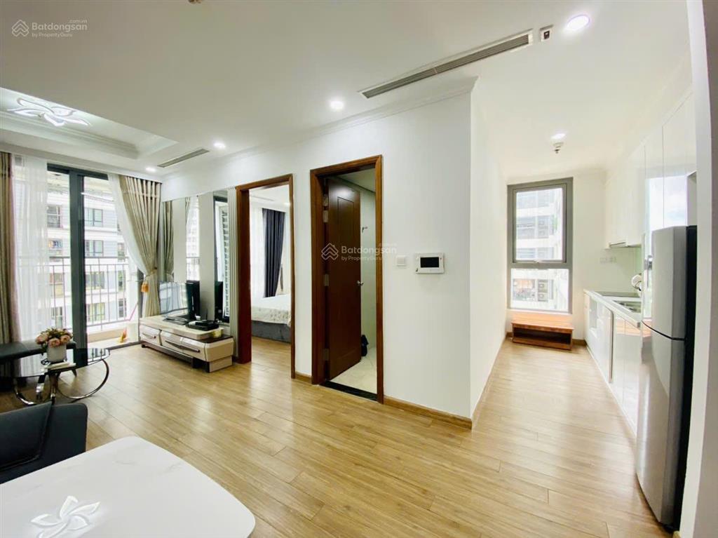 Căn 1 ngủ park hill, căn góc các phòng sáng, dễ sửa thành 2 phong ngủ, đủ đồ view tháp đồng hồ