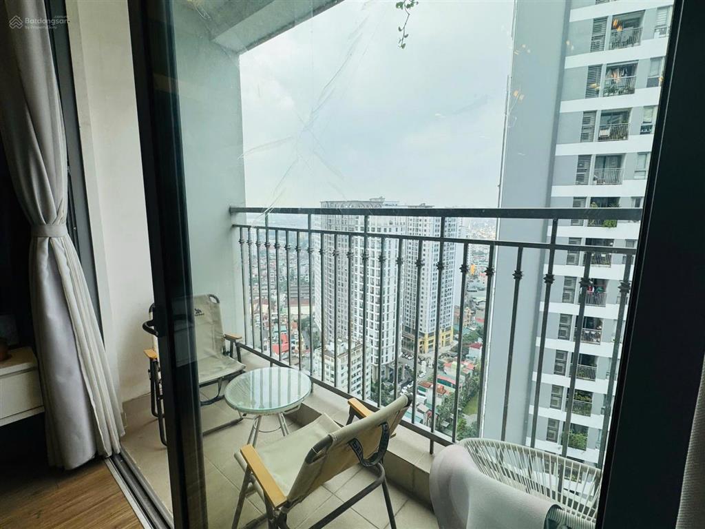 Căn 2 ngủ park hill rộng 79m2 đầy đủ đồ mà chỉ có 9.5 tỷ