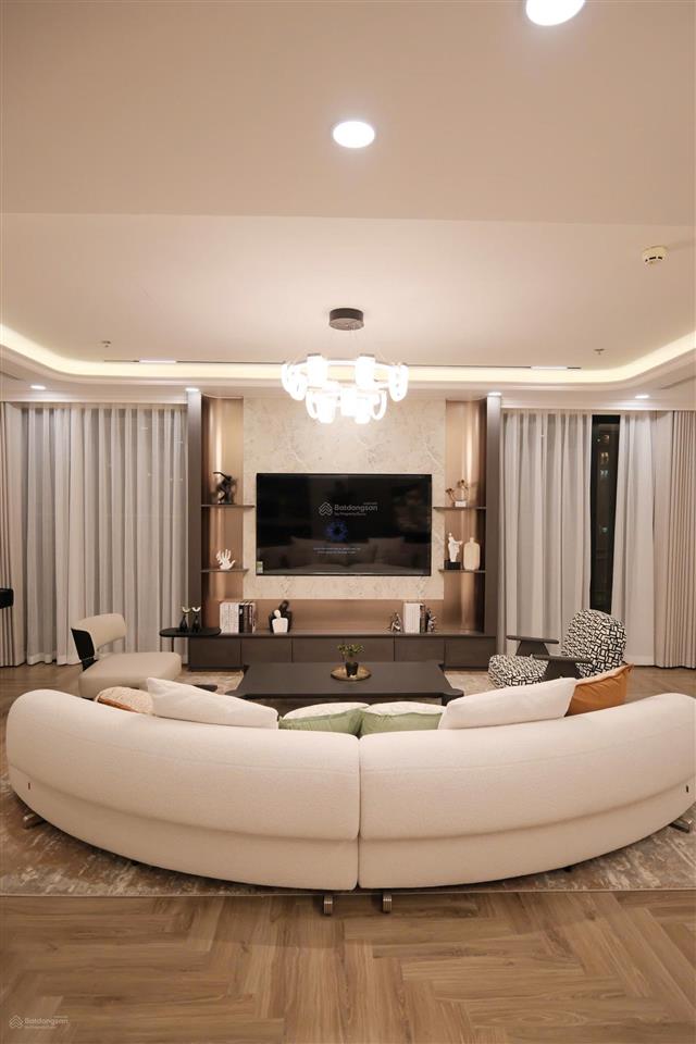 Căn thông vip 186m2 times city có slot đỗ ô tô đồ xịn