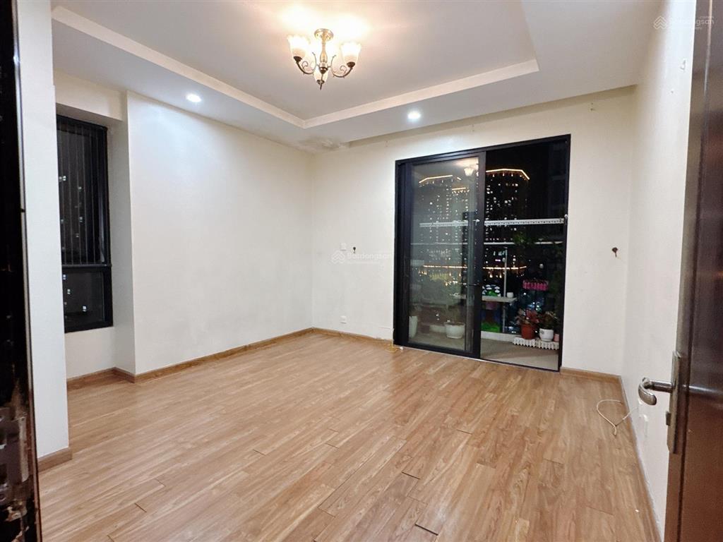 Bán căn góc 2 ngủ sáng times city 98m2 có slot ô tô dễ sửa 3 phòng ngủ