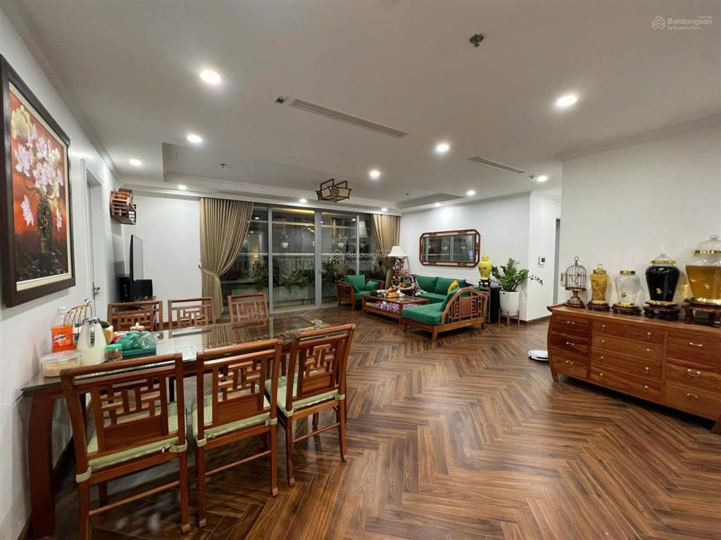 Bán căn hộ to nhất times city tổng diện tích 270m2 đập thông 3 căn tại phân khu park hill