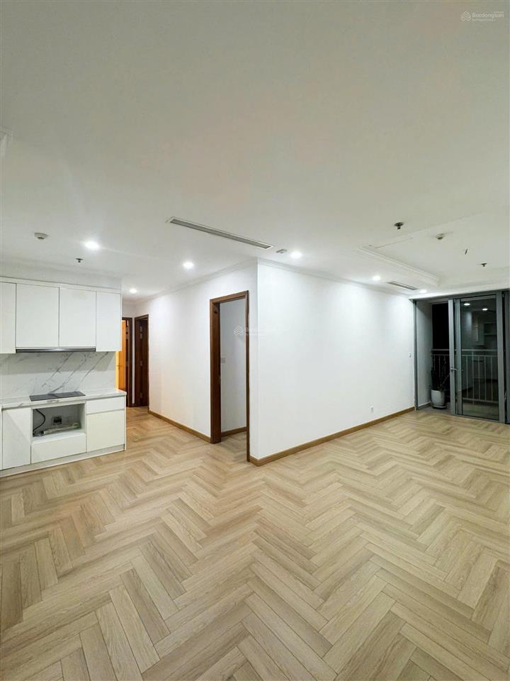 Bán căn 3 ngủ park hill tòa p3 tầng trung hướng nam nhìn ra bể bơi chỉ hơn 12 tỷ