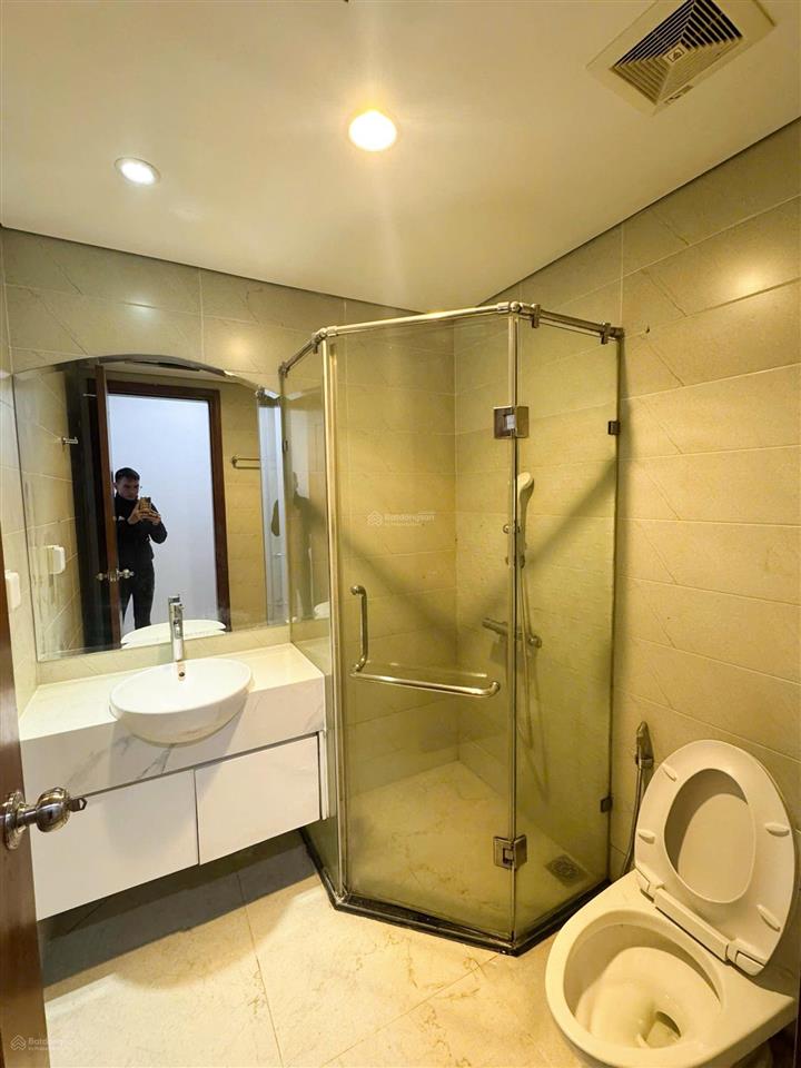 Bán căn 3 ngủ park hill tòa p3 tầng trung hướng nam nhìn ra bể bơi chỉ hơn 12 tỷ