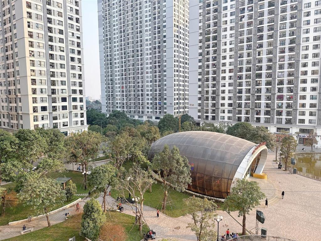 Chủ cần tiền thiện trí bán từ 11.8 tỷ còn 10.350 tỷ tòa t7 times city view trọn nhạc nước