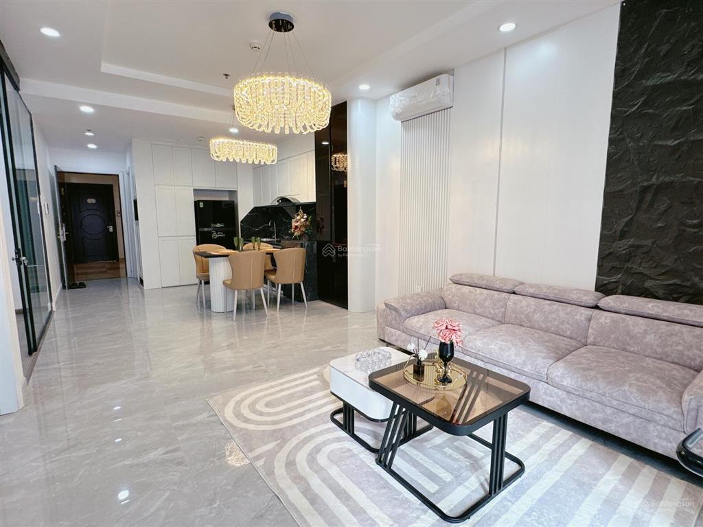 Bán nhanh 2 ngủ times city tòa t4 có slot đỗ ô tô và sửa toàn bộ nhà đủ đồ hơn 600 triệu
