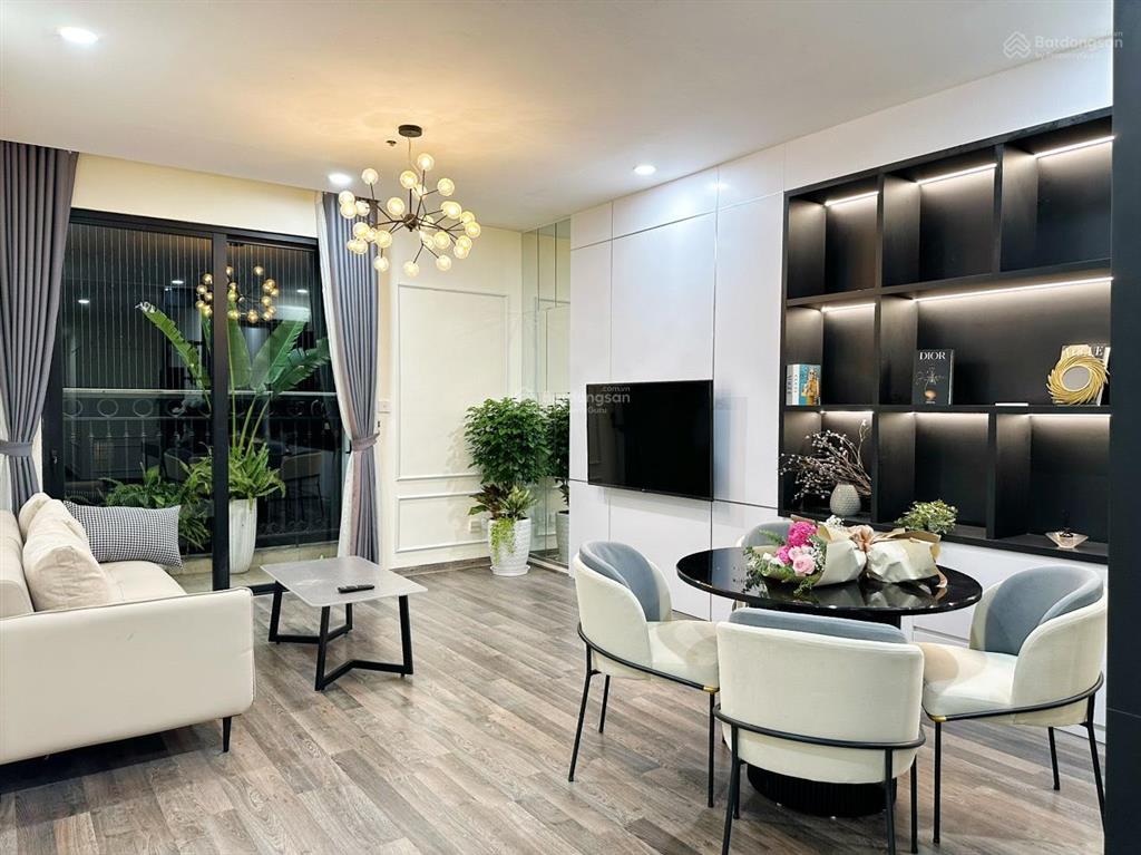 Bán căn 3 phòng ngủ 2 ban công 120m2 times city có slot ô tô chỉ với 13.6 tỷ