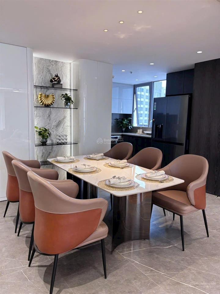 Bán căn hộ góc đập thông rộng 200m2 tòa park hill times city