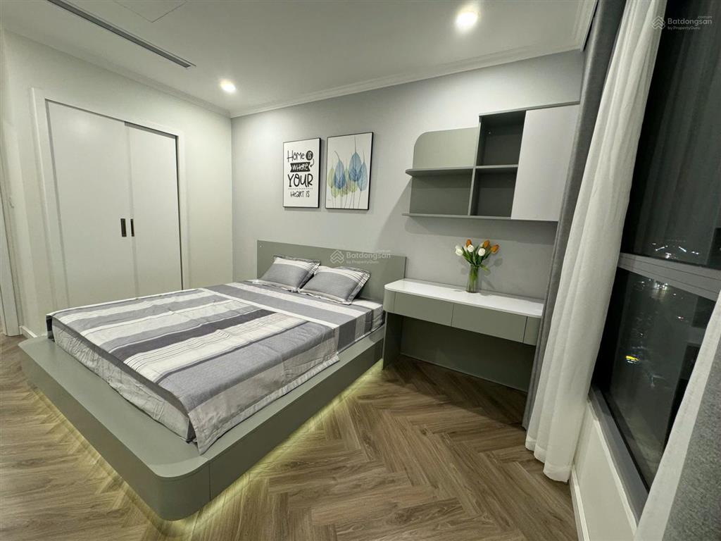 Cho thuê căn góc 4 phòng ngủ sáng đủ đồ park hill kđt times city chỉ với 27 triệu 1 tháng